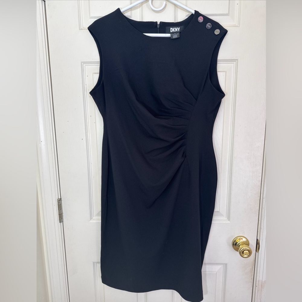 DKNY Women's Tummy Hide Black Dress Size 14 Below Knee Length